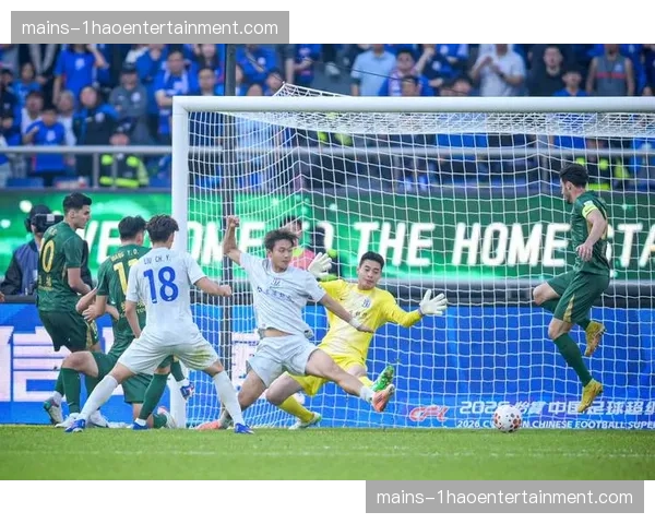 浙江队朴镇燮第二落点控制七次,中场扫荡能力减轻防线压力 浙江队朴镇燮第二落点控制七次,中场扫荡能力减轻防线压力